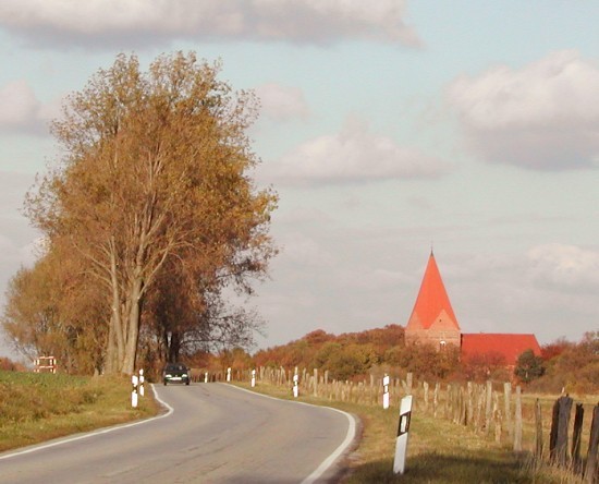 die Kirche in Kirchdorf, deutlich ist die Bischoffsmtze zu erkennen